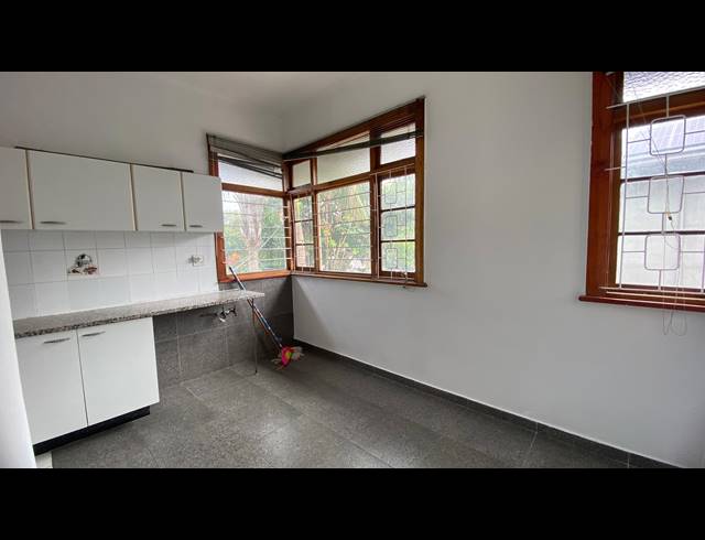 2 BEDROOM FLAT FOR SALE IN GLENWOOD